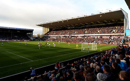 保持水準的 保持水準的